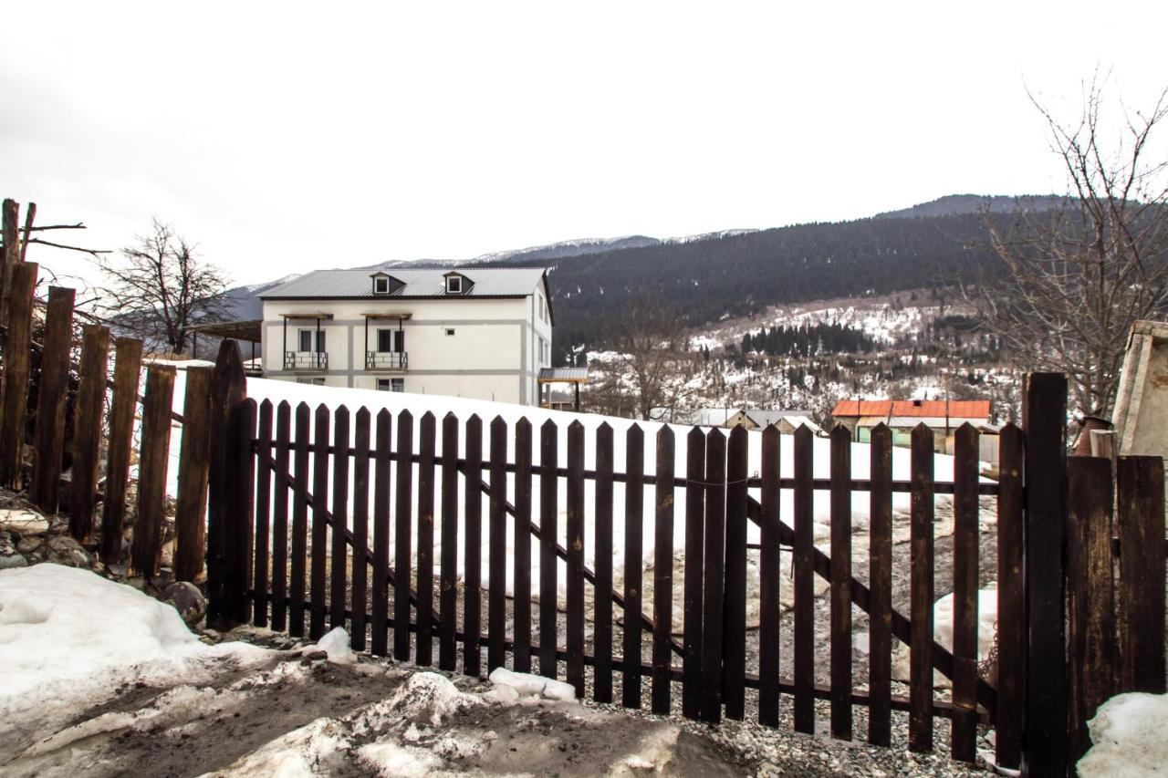 Katos Guesthouse Mestia Dış mekan fotoğraf